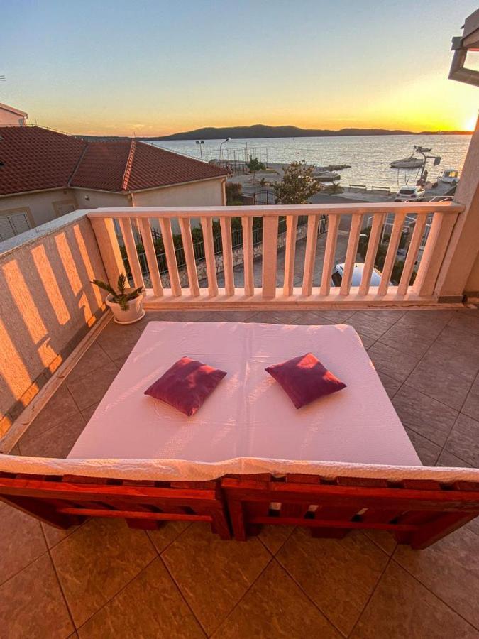 Apartman Luka Sibenik Exterior photo